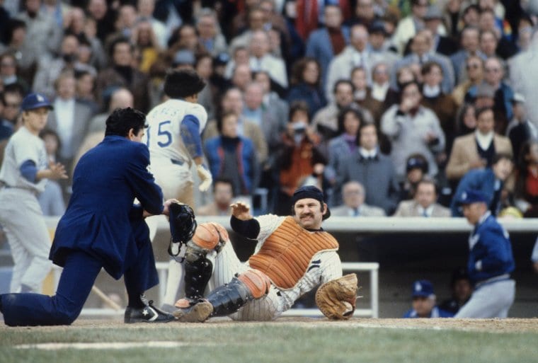Baseball: World Series: New York Yankees Thurman Munson (15) in action vs Los Angeles Dodgers Davey Lopes (15). Game 5. Bronx, NY 10/15/1978 CREDIT: Manny Millan (Photo by Manny Millan /Sports Illustrated/Getty Images) (Set Number: X22789 TK5 )
